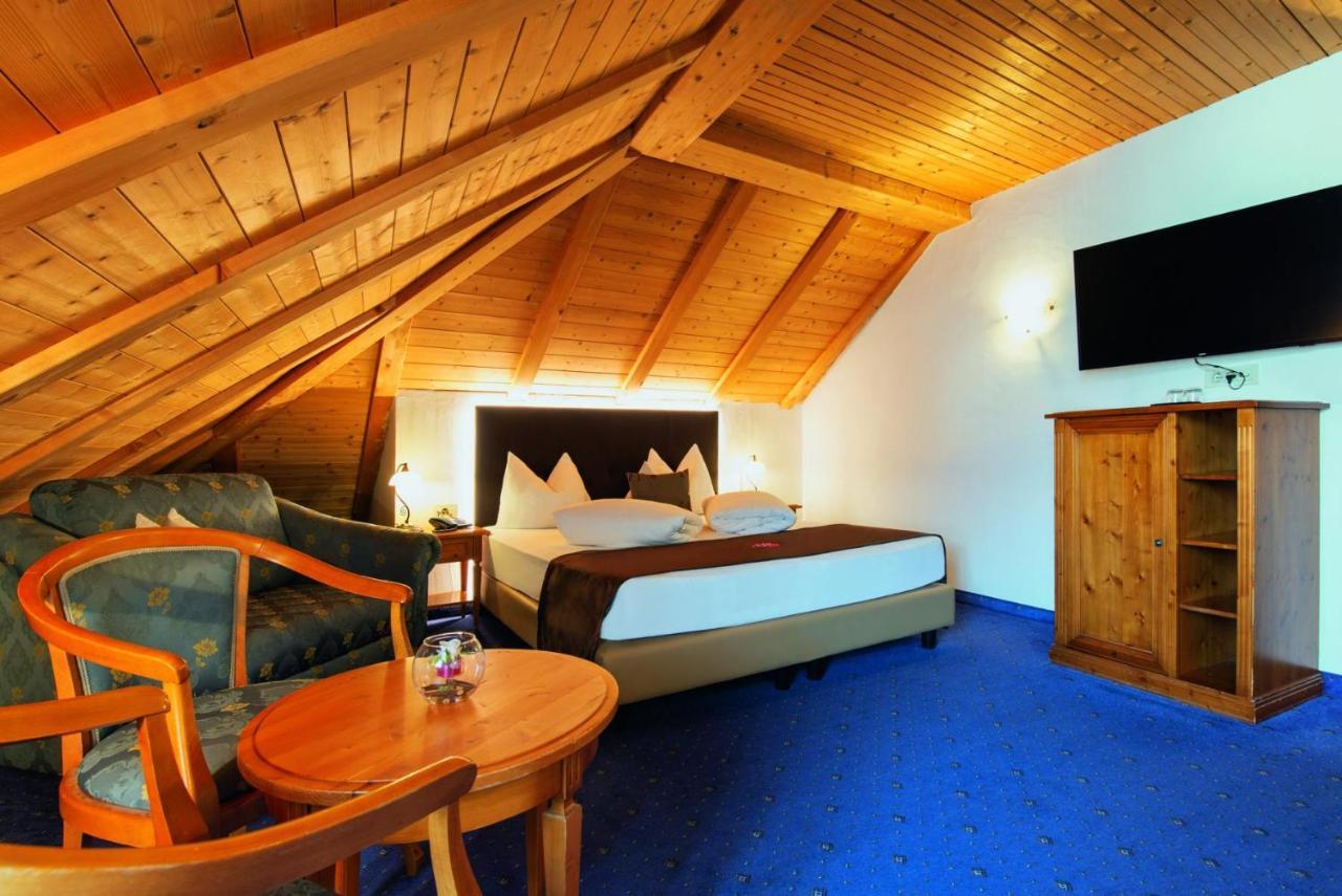 סלודרנו Hotel Engel מראה חיצוני תמונה