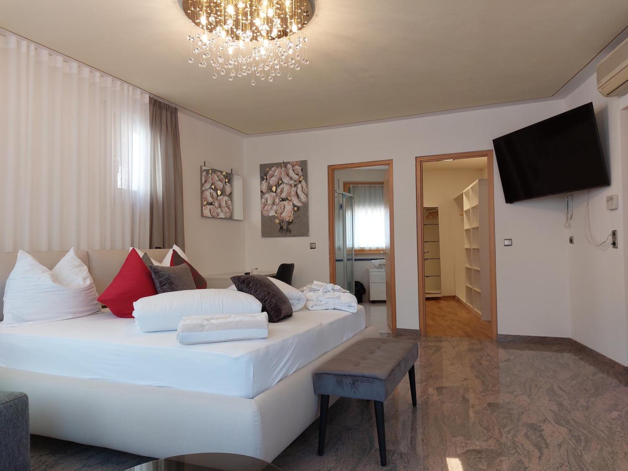 סלודרנו Hotel Engel מראה חיצוני תמונה